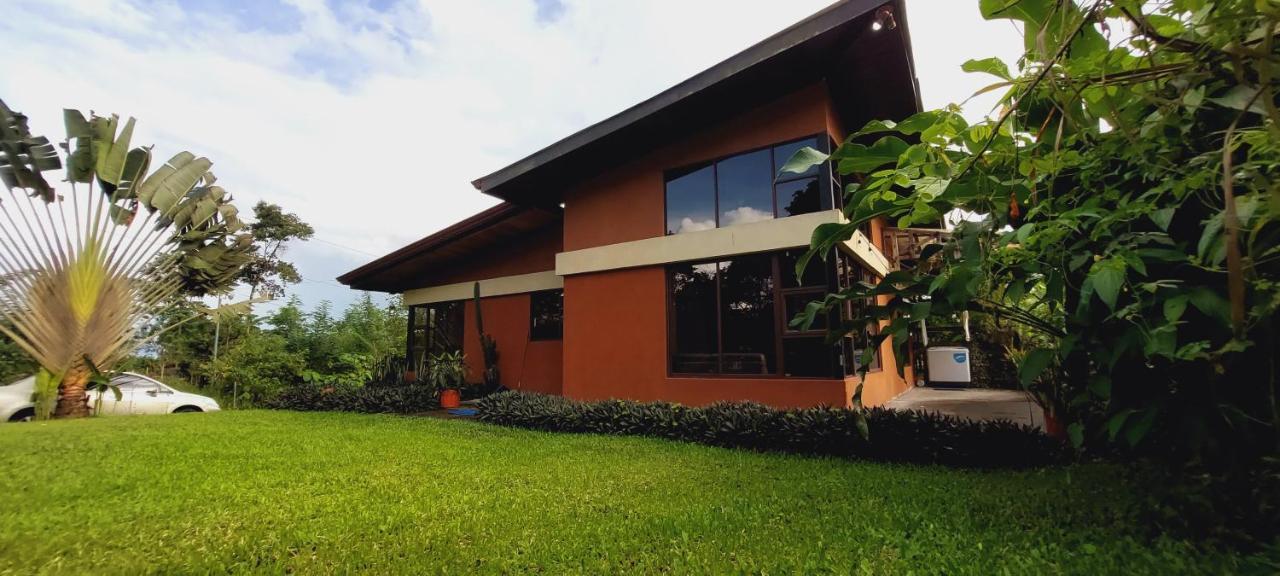 Green Leaf House La Fortuna Exterior photo